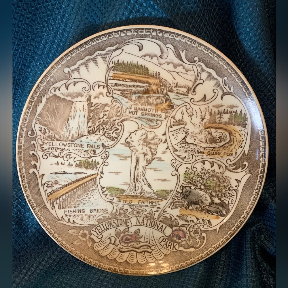 Yellowstone National Park Decorative Plate